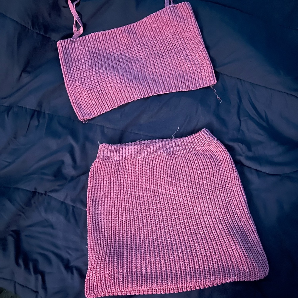 Pink Knit Skirt Set - Picture 2 of 4